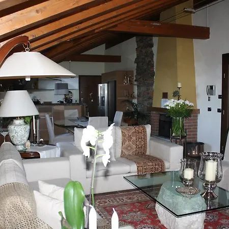Bed & Breakfast L'attico Di Maru Nebbiuno