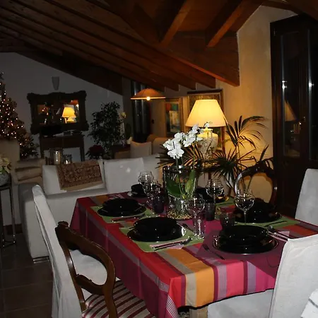 L'attico Di Maru Bed & Breakfast *
