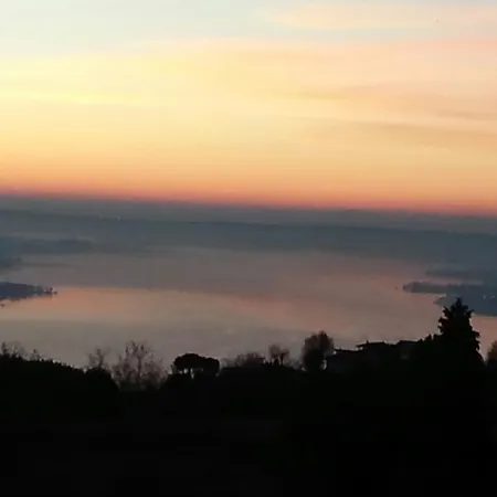 Bed & Breakfast L'attico Di Maru Nebbiuno